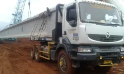 CHAS Activity On Site Loading Girder 20170529 164916